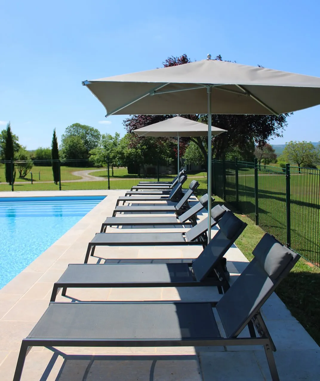 Parc arboré espace détente Hôtel Les Vieilles Tours