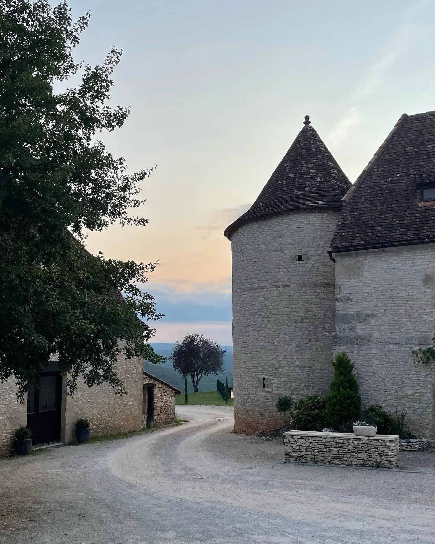 Moment détente piscine vacances Rocamadour