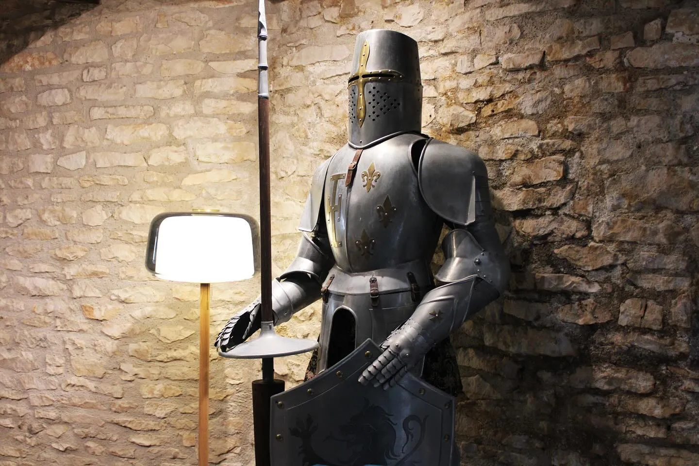 Décor authentique salon hôtel Rocamadour