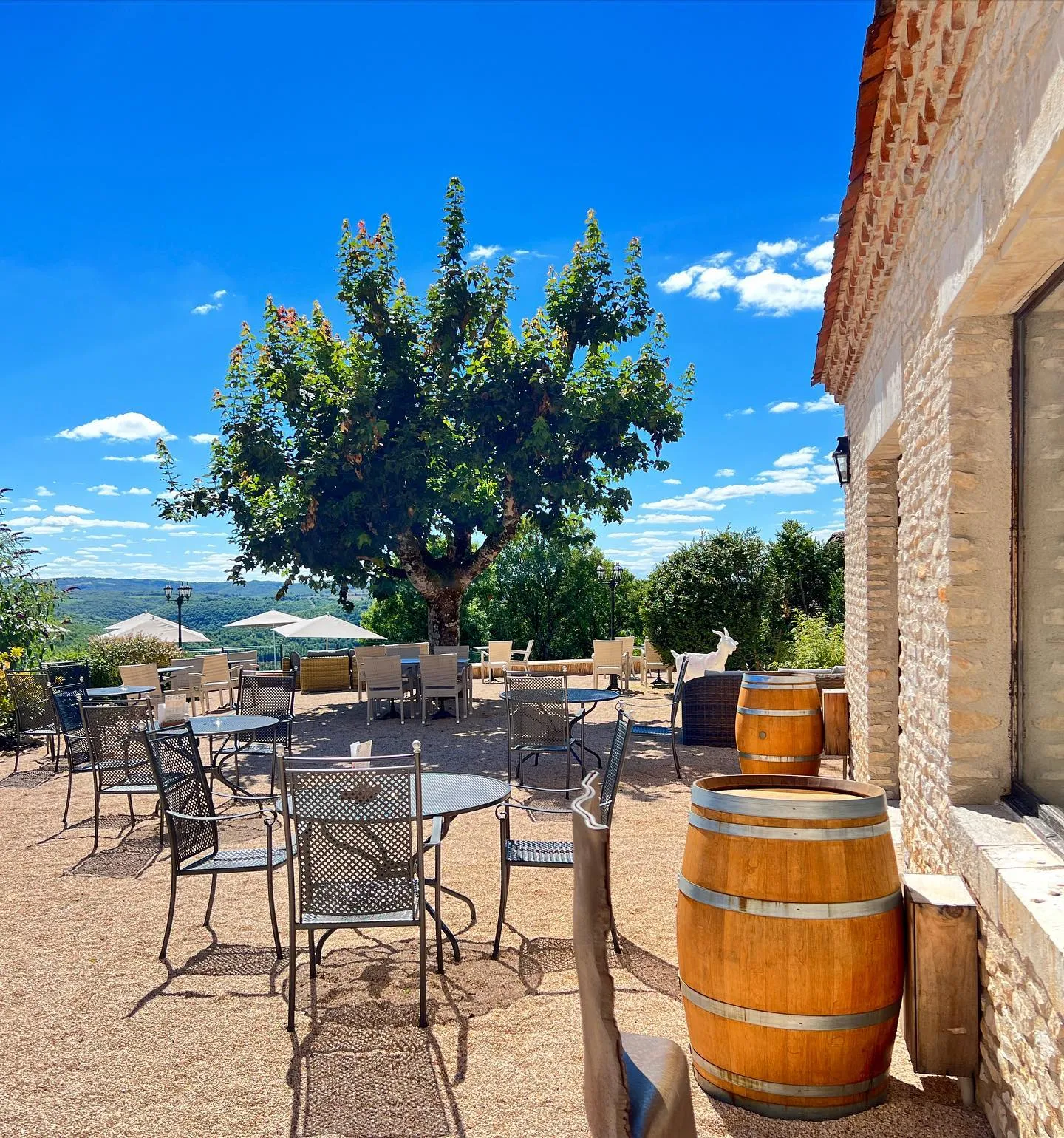 Ambiance sereine jardin hôtel Rocamadour